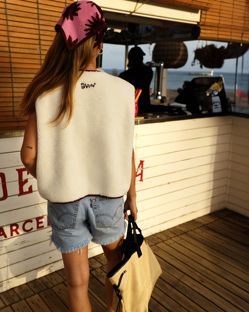 Wanderlust Fleece Vest - Beige