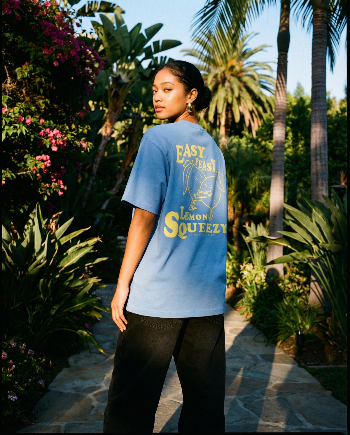 Lemon Squeezy T-Shirt - Light Blue – On Vacation