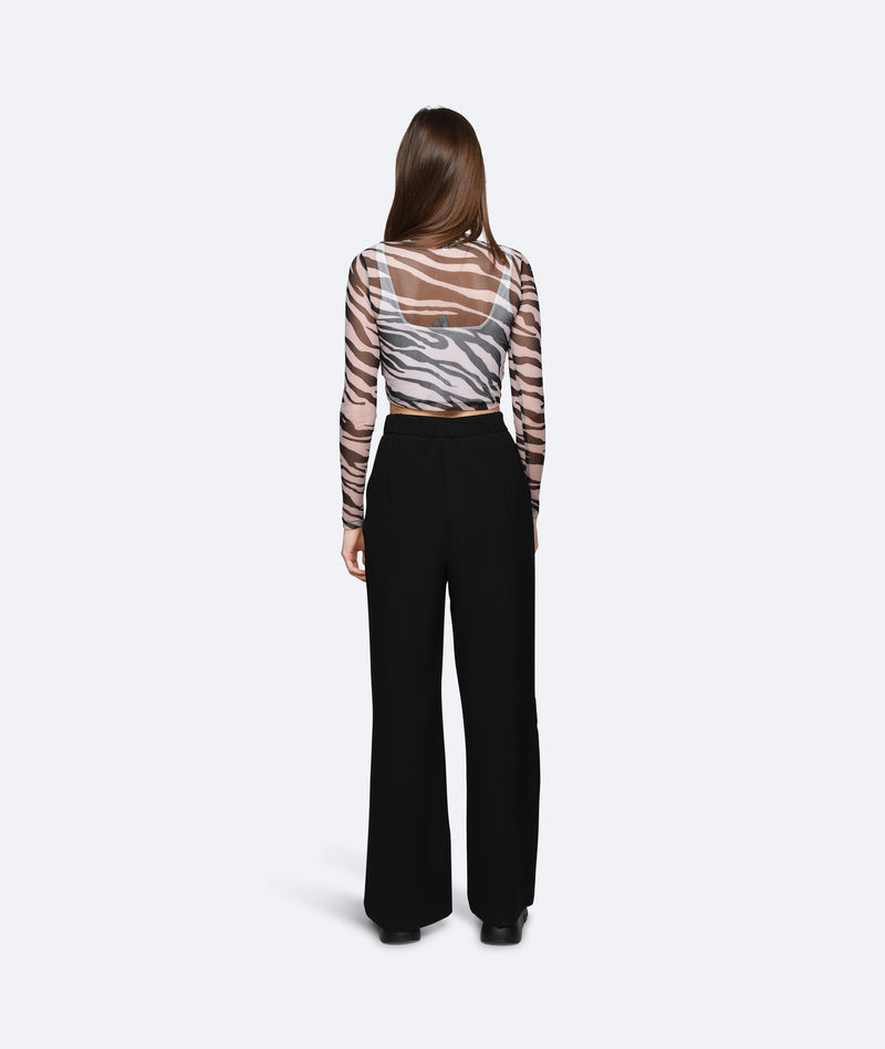 gender:FEMALE FIT
