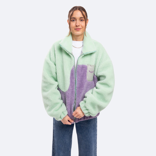 gender:FEMALE FIT